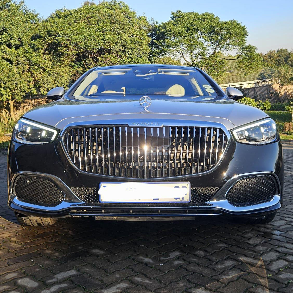 Mercedes-Benz Maybach S680 V12 Biturbo – Obsidian Black / Mojave Silver