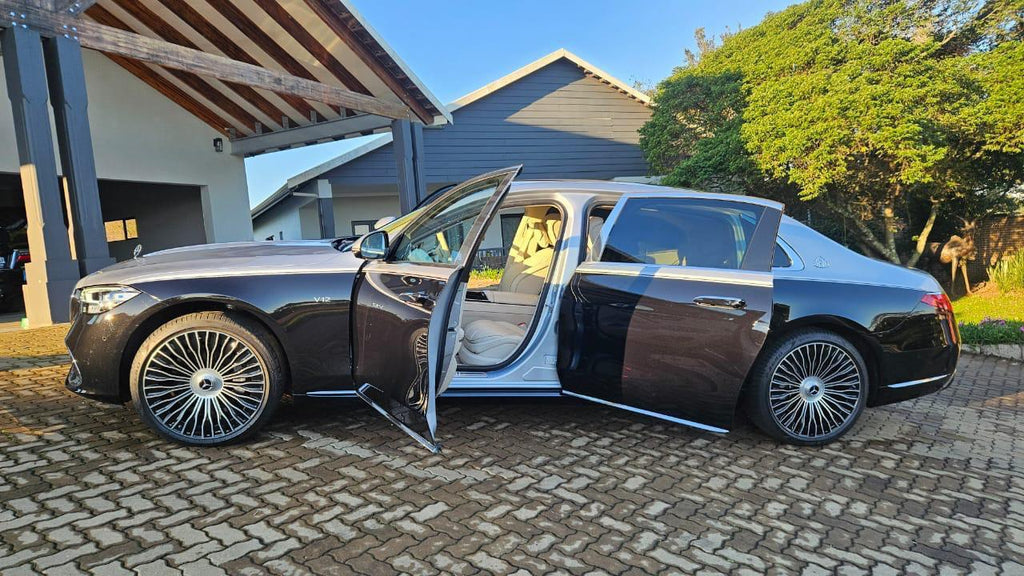 Mercedes-Benz Maybach S680 V12 Biturbo – Obsidian Black / Mojave Silver