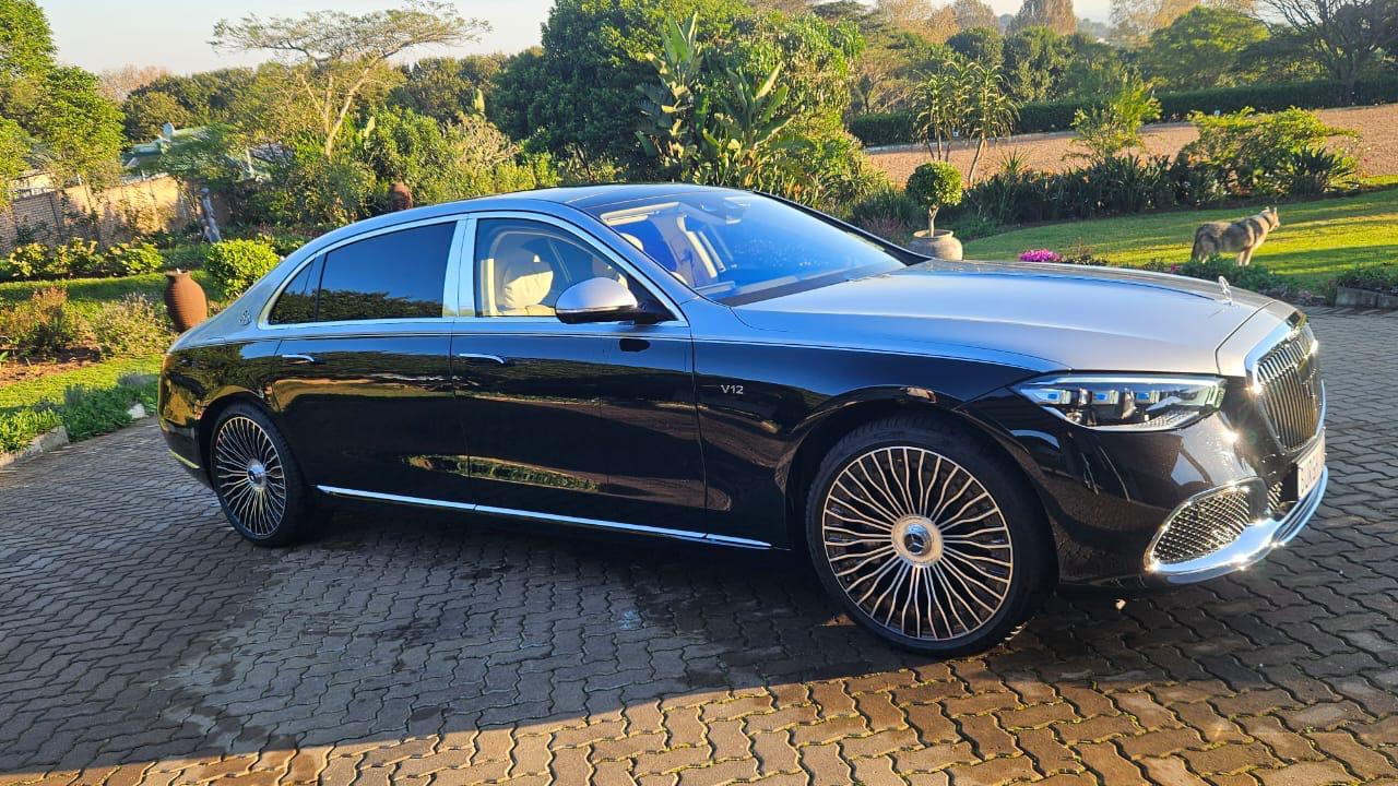 Mercedes-Benz Maybach S680 V12 Biturbo – Obsidian Black / Mojave Silver