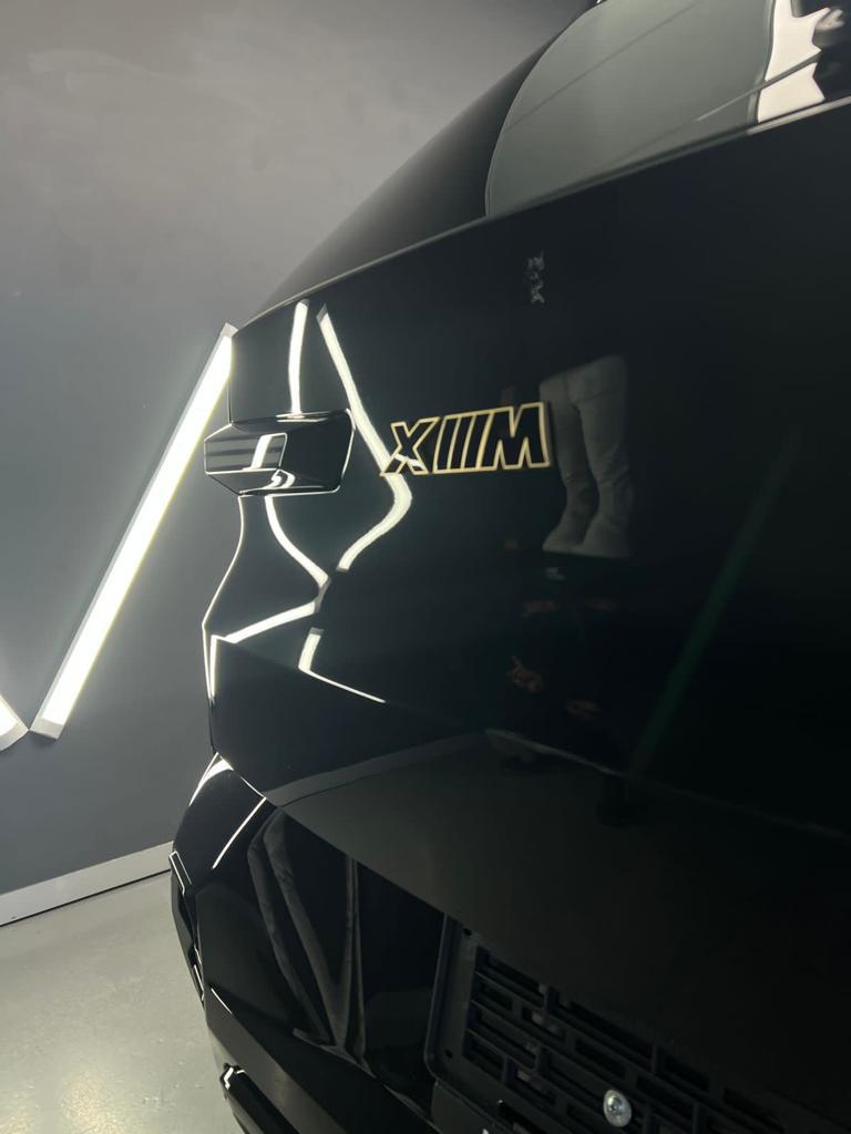 2023 BMW XM - Black Sapphire Metallic (M Performance)